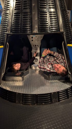 PXL 20241207 163105639.MP 